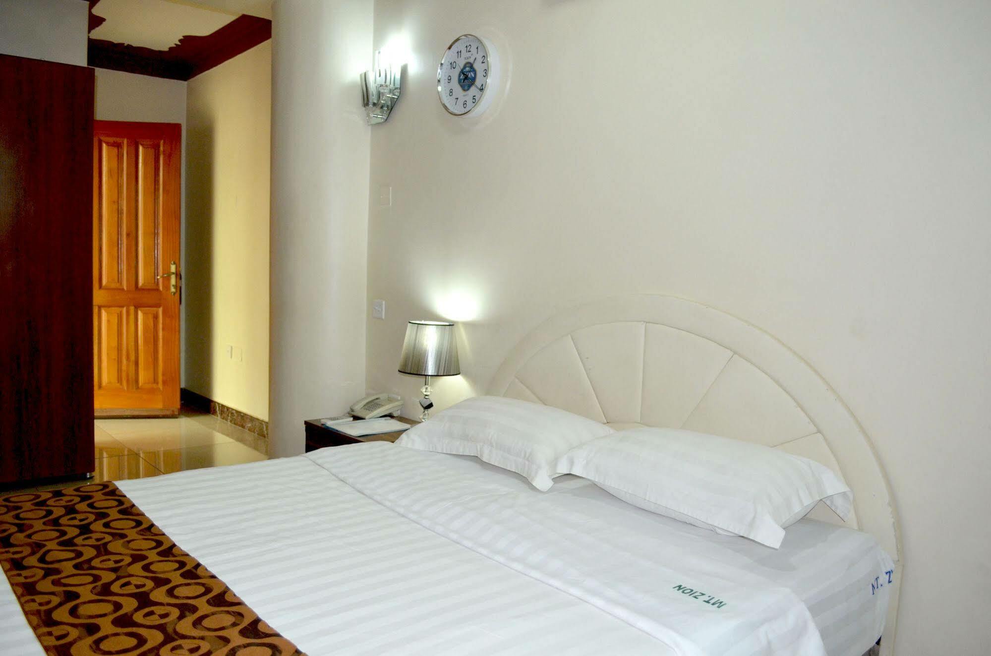 Mt. Zion Hotel Kampala Exterior photo